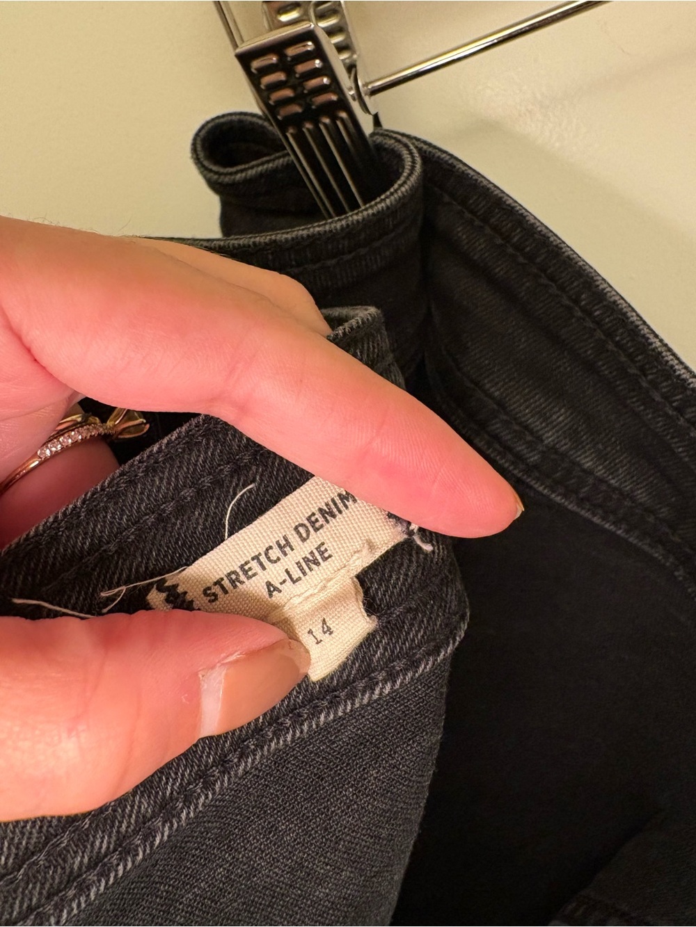 Madewell Stretch Denim A-Line Mini Skirt • 14 • Black Frost - Picture 6 of 8